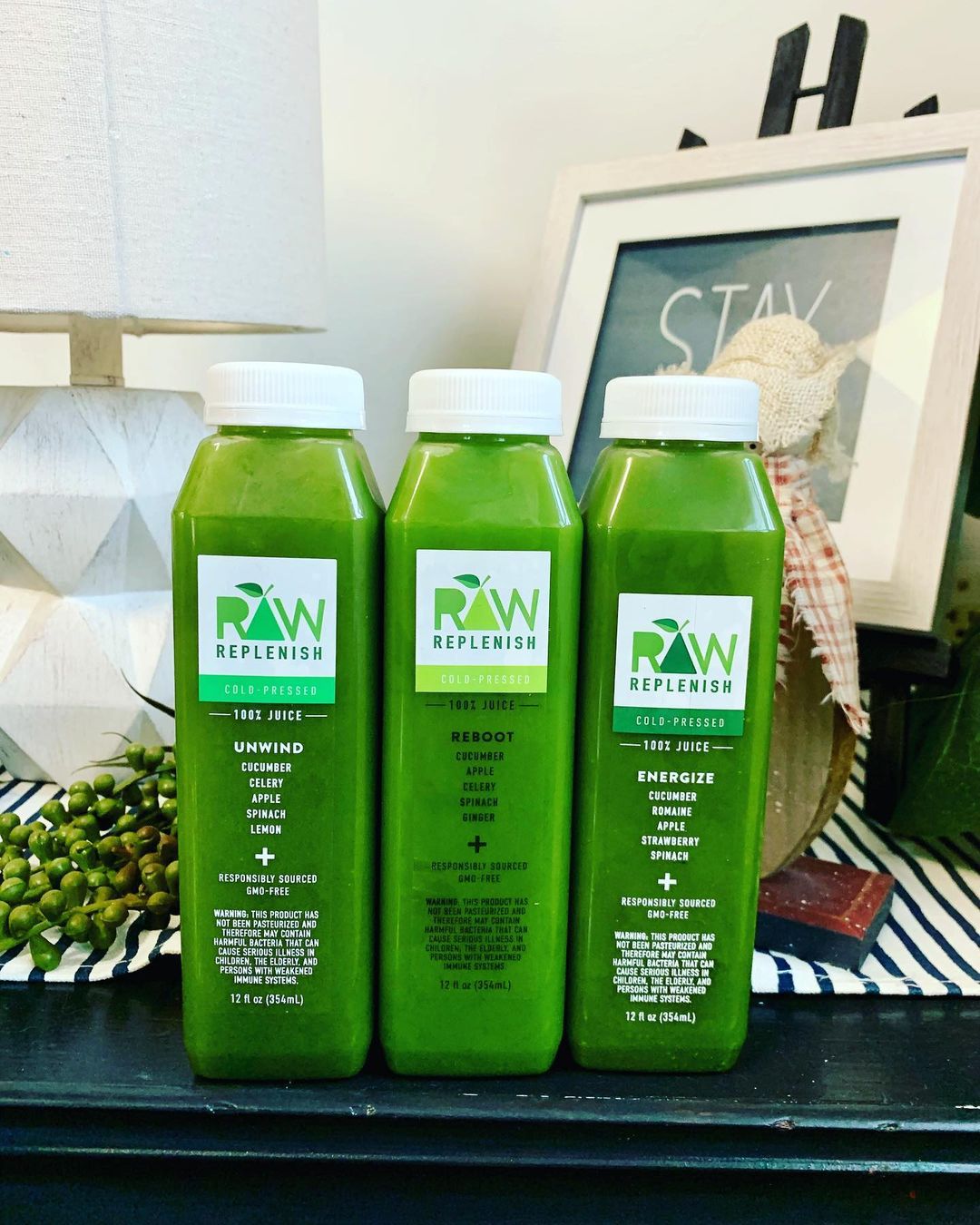 Cold-pressed juice franchise image of green juices